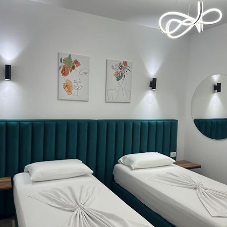 Hotel Floga Shkoder Ngoại thất bức ảnh