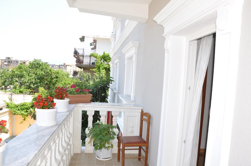 Hotel Floga Shkoder Ngoại thất bức ảnh