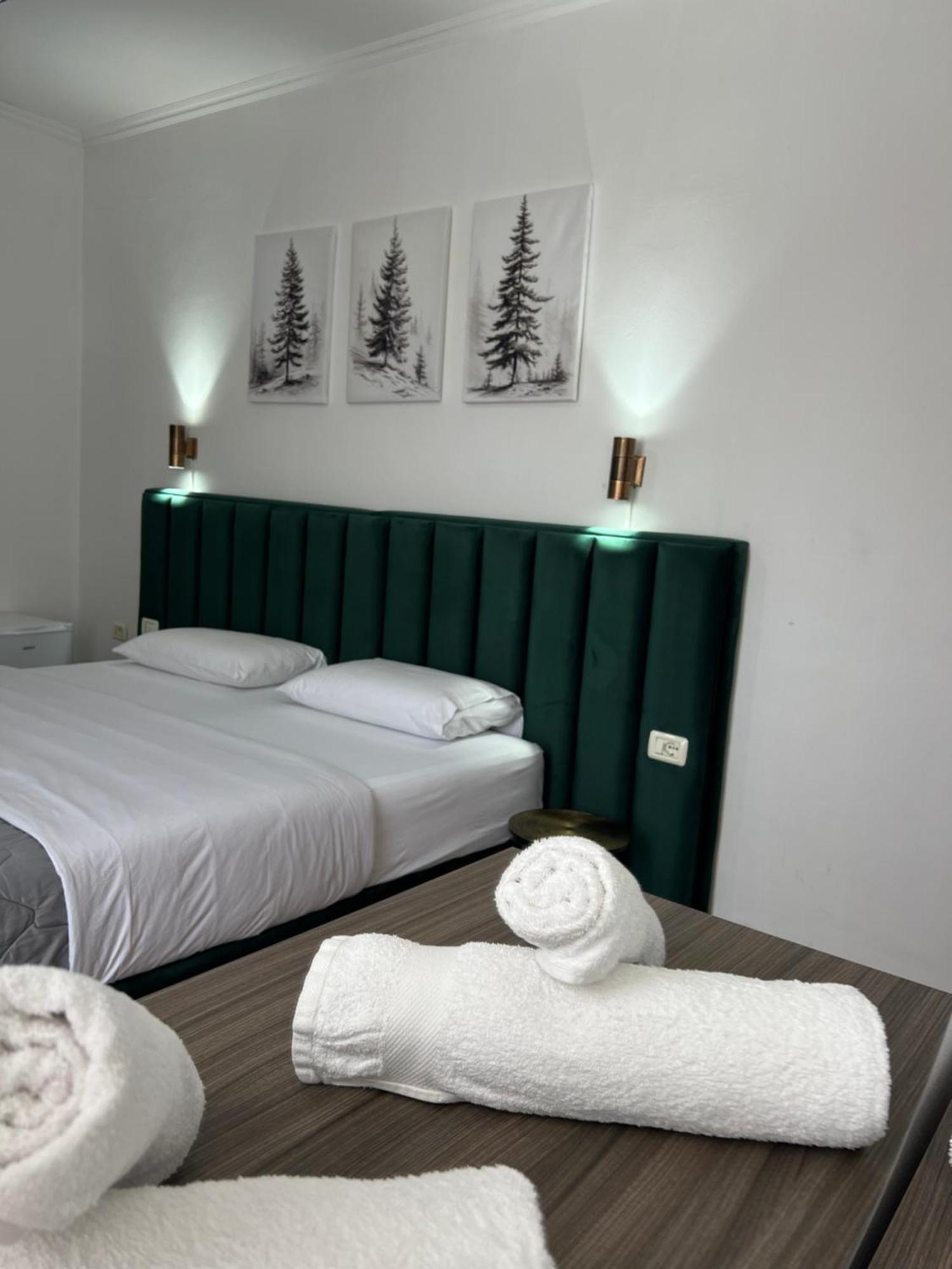 Hotel Floga Shkoder Ngoại thất bức ảnh