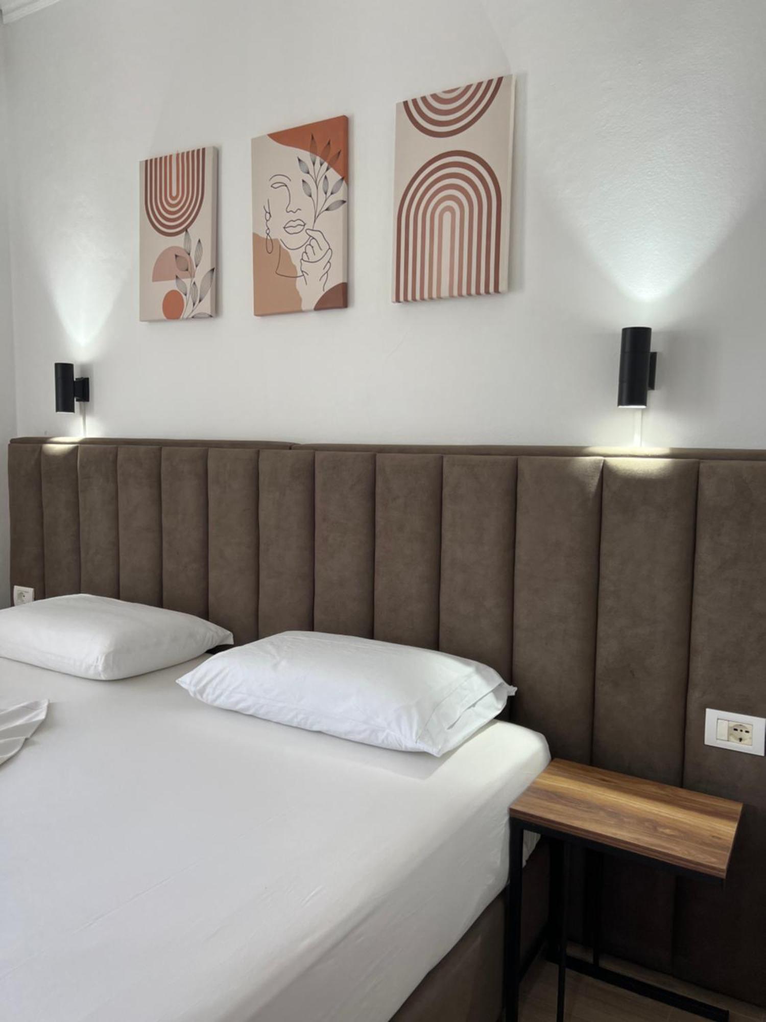 Hotel Floga Shkoder Ngoại thất bức ảnh