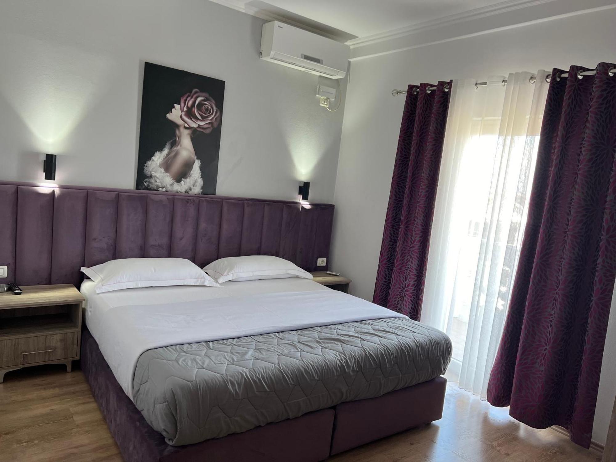 Hotel Floga Shkoder Ngoại thất bức ảnh