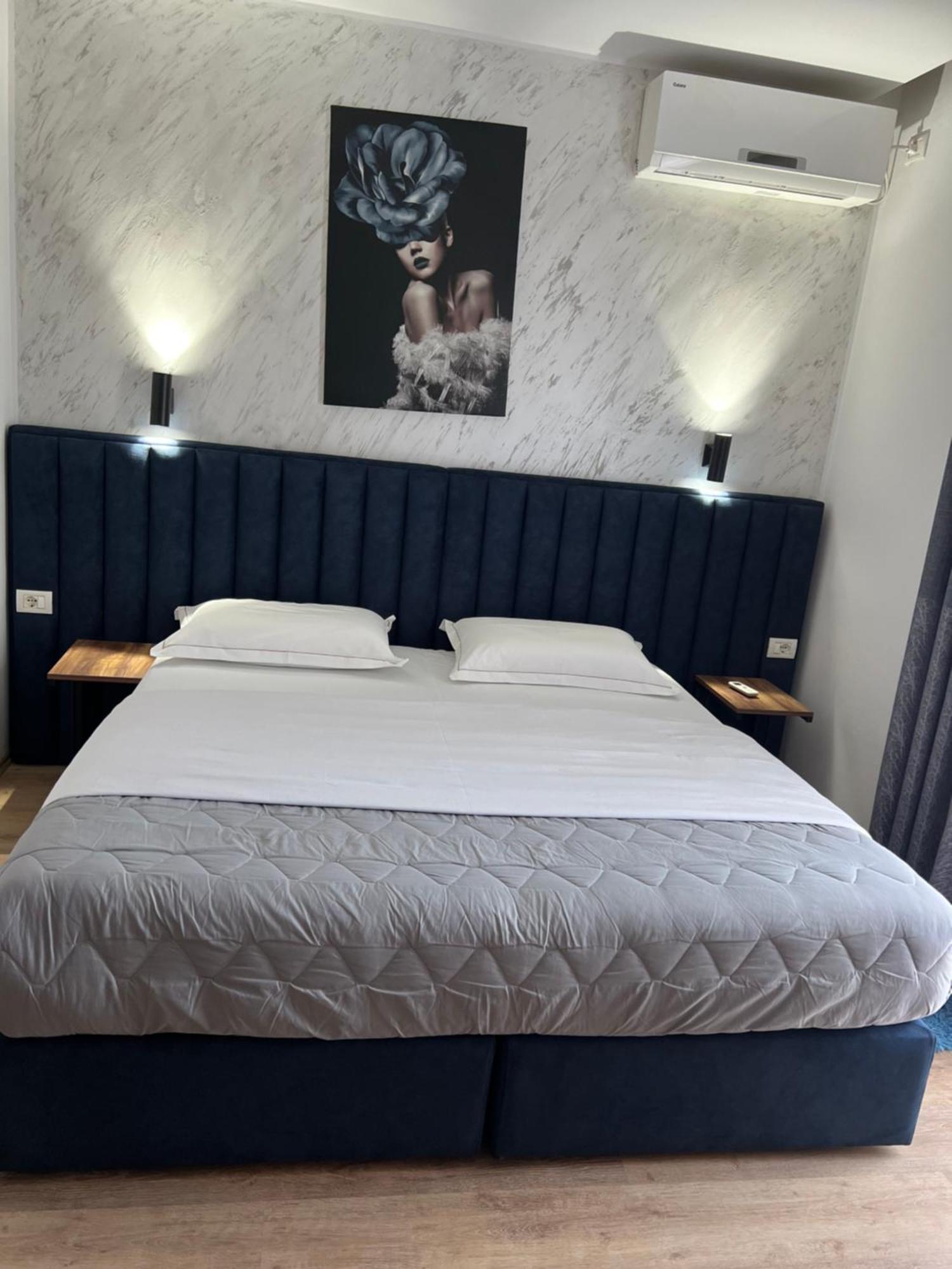 Hotel Floga Shkoder Ngoại thất bức ảnh