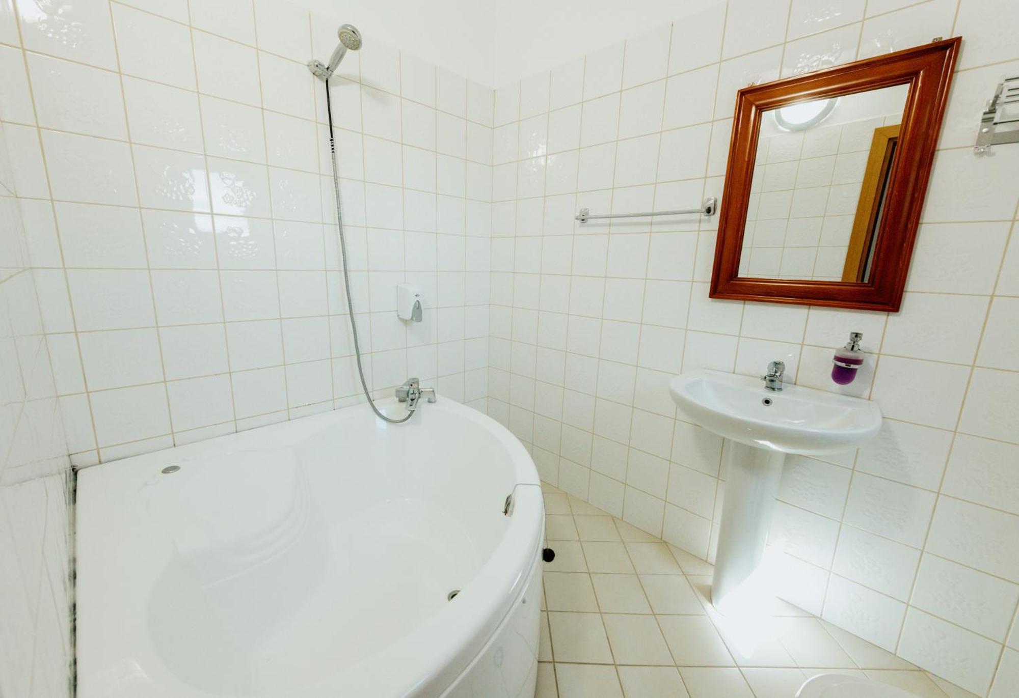 Hotel Floga Shkoder Ngoại thất bức ảnh